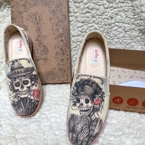 Size 9.5 New in box, never worn